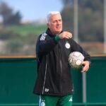 Petković libère Hadjam