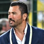 Équipe d’Algérie : Antar Yahia sera le sélectionneur en septembre 3 La FAF dans l’impasse : Antar Yahia, patron des Verts en septembre ?