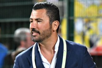Équipe d’Algérie : Antar Yahia sera le sélectionneur en septembre 4 La FAF dans l’impasse : Antar Yahia, patron des Verts en septembre ?
